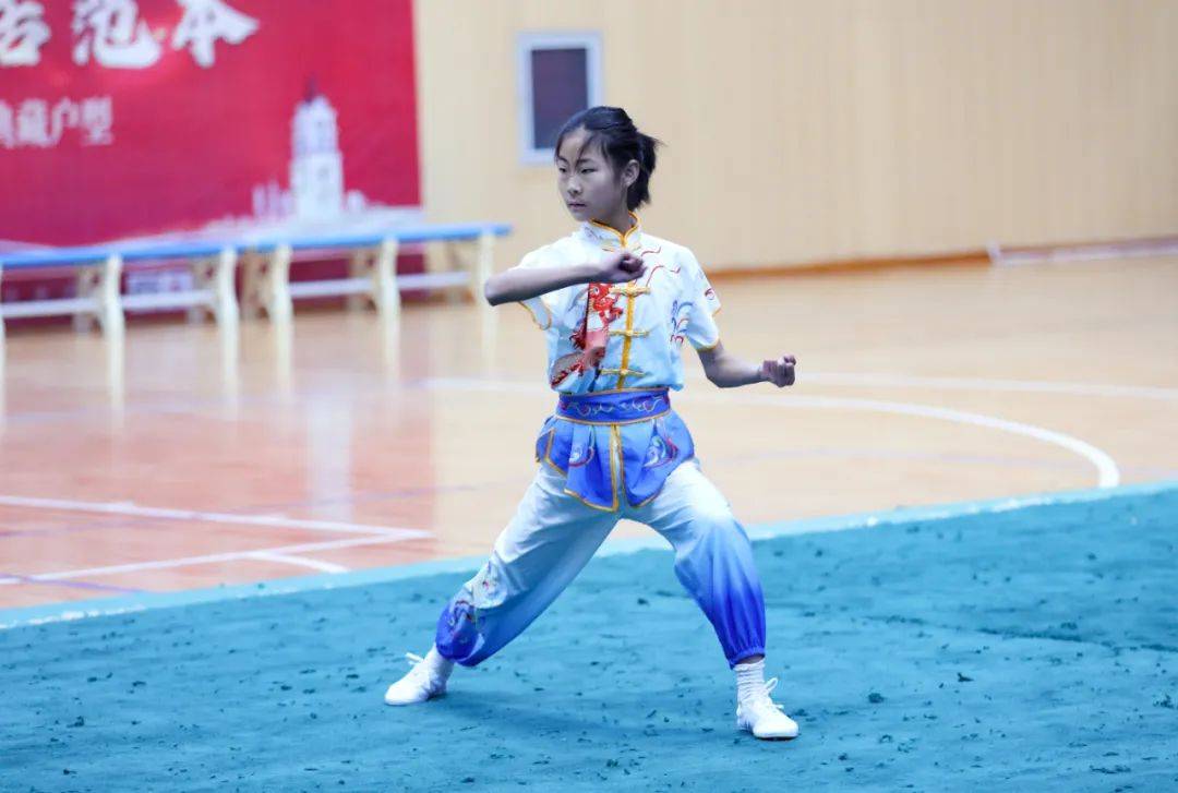 武術(shù)對打比賽,自信與成就感的揮灑汗水之旅