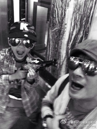 老演員楊威的溫馨日常點滴分享