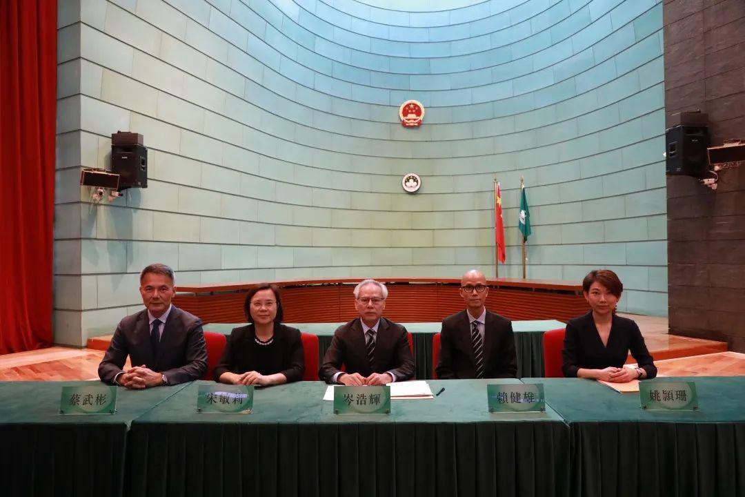 2025澳門六開彩查詢記錄,設計規劃引導方式_攜帶版15.252