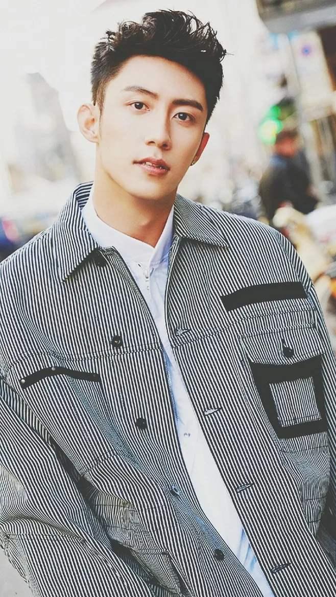 男演員于,與自然美景的輕邂逅,探尋內心平和之旅