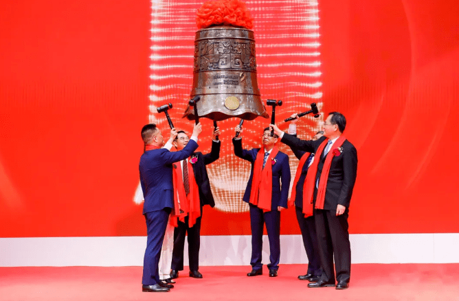 A股上市服裝企業,從夢想啟航,學習鑄就自信與榮耀之路