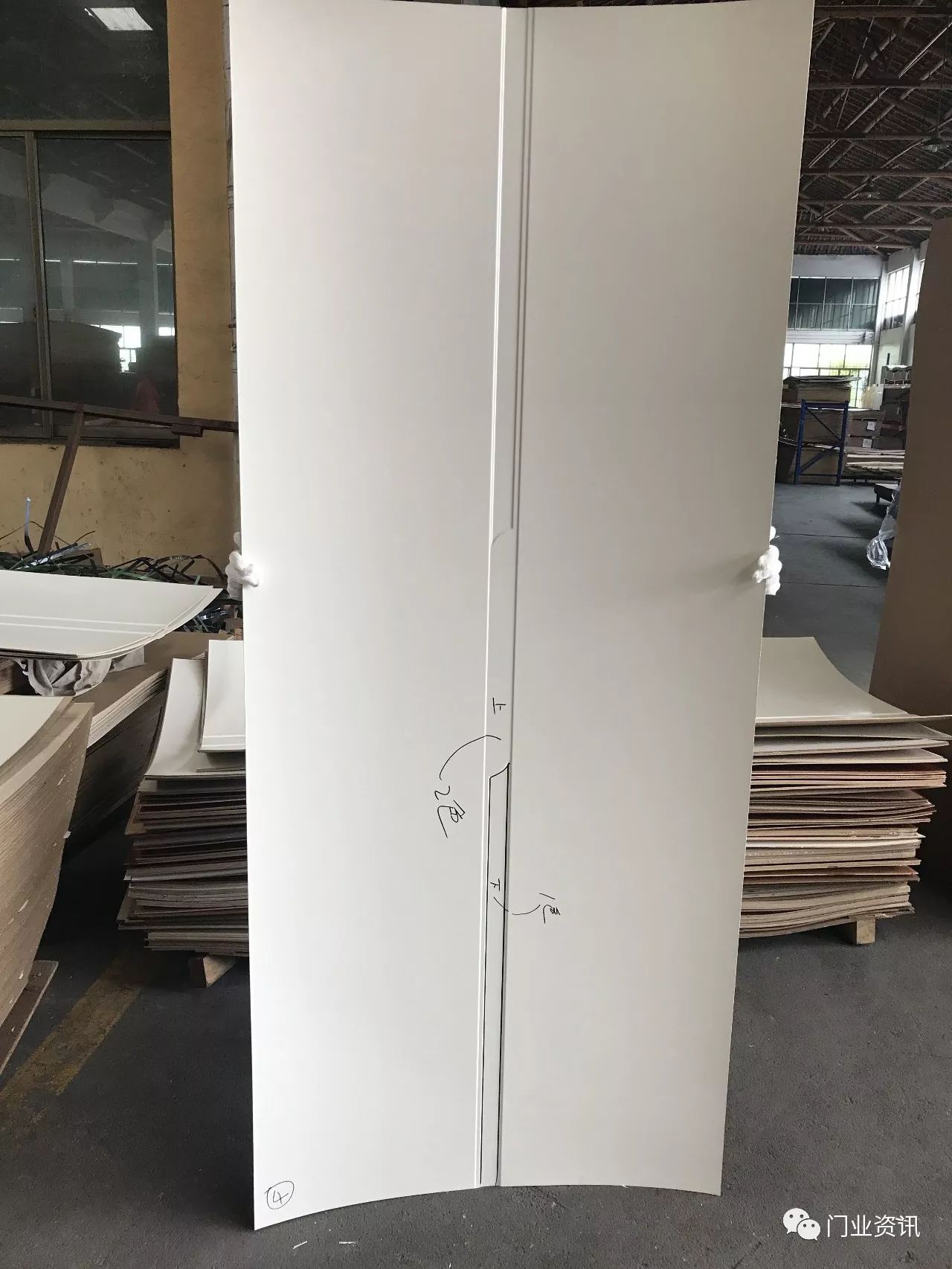 最新款實(shí)木門圖片,時(shí)尚設(shè)計(jì)與實(shí)用性的完美融合