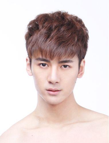 最新青年短發(fā)型圖片男的友情故事與發(fā)型風(fēng)采展示